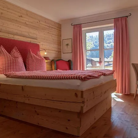 Hotel Castle View Modern Retreat