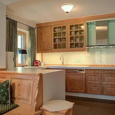 Castle View Modern Retreat 3*